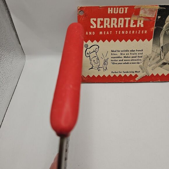 Vintage Huot Serrater & Meat Tenderizer Original Package Red Plastic Handle - Picture 11 of 16